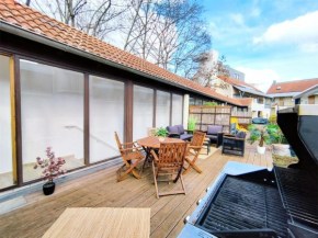 Design-Apartmenthaus für bis zu 12, modern, Dachterrasse, Grill, ruhige Lage, Disney plus, Wii, LAN und WLAN